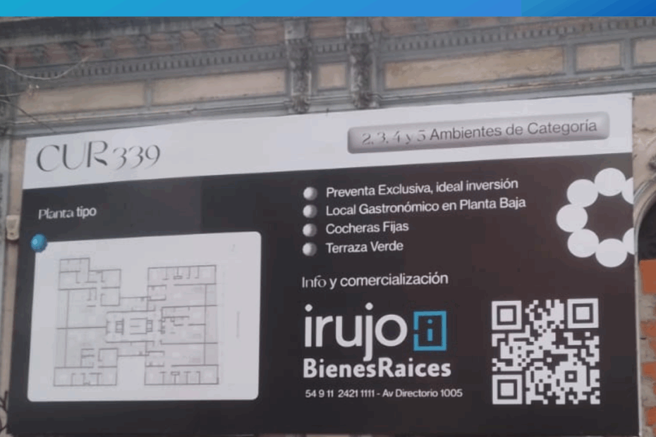 Cerco de obra con gráfica inmobiliaria en CABA