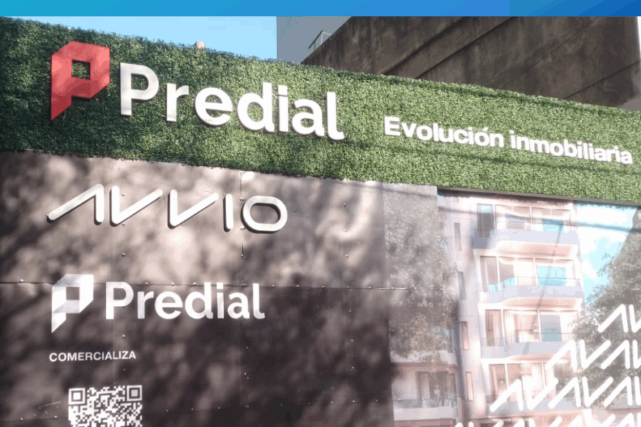 Cerco de obra personalizado con logo en CABA
